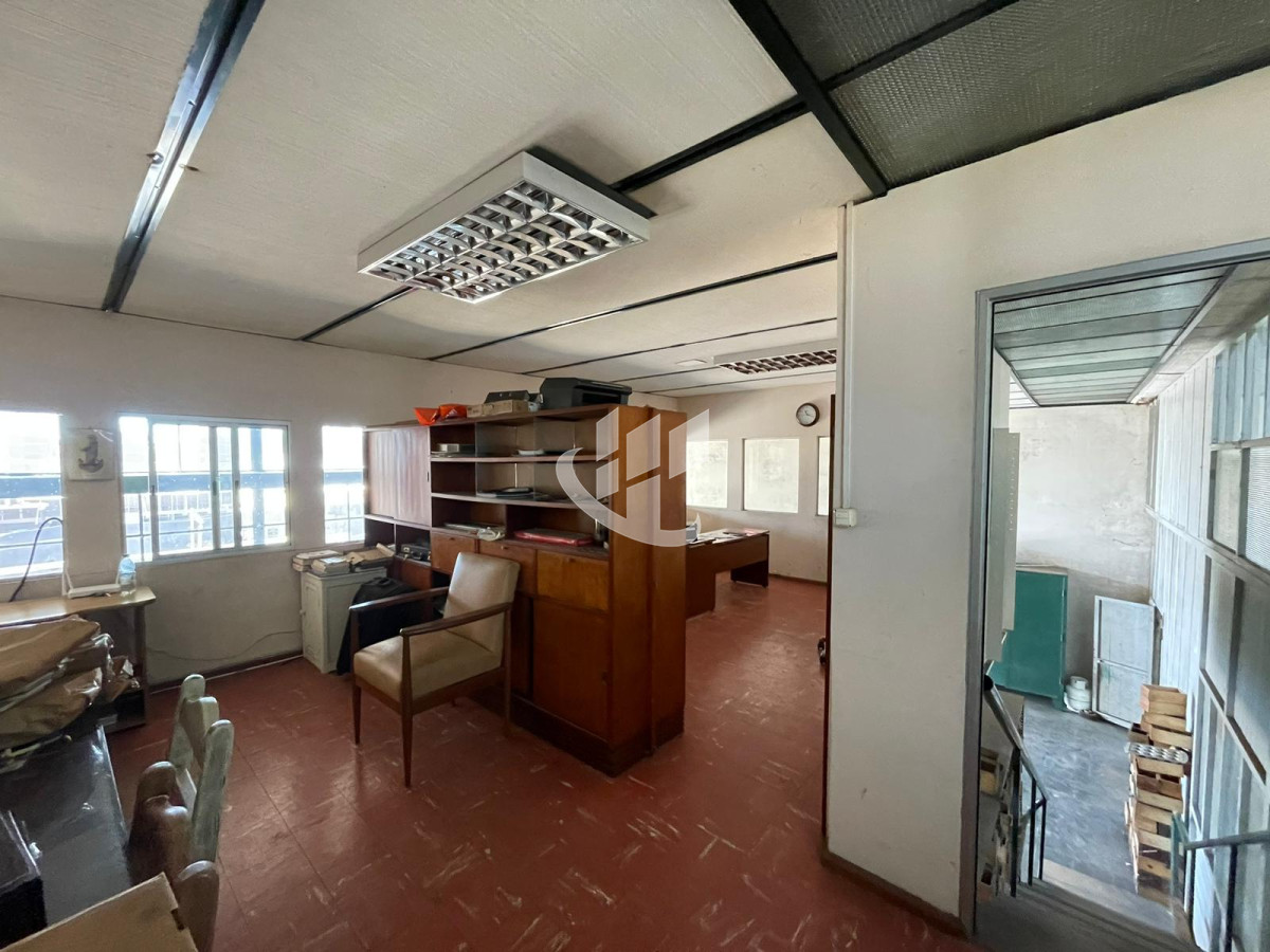Local Comercial ID.1502 - EXCELENTE LOCAL COMERCIAL CON INGRESO POR DOS CALLES