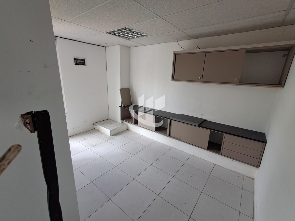 Local Comercial ID.1480 - LOCAL COMERCIAL SOBRE AVENIDA 240 M2 MALDONADO