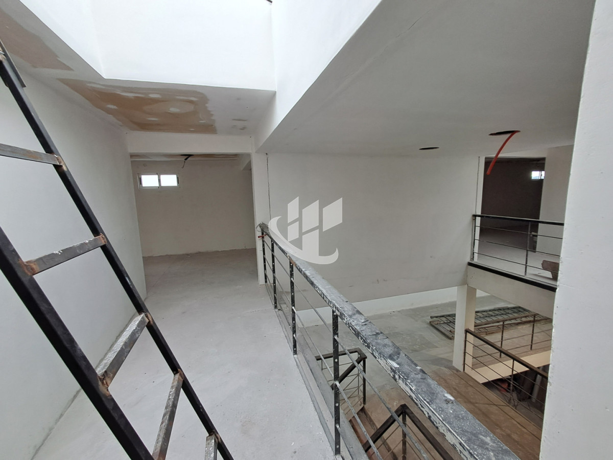 Local Comercial ID.2624 - MALDONADO CENTRO LOCAL COMERCIAL EN 3 PLANTAS 500 M2