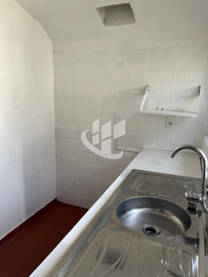 Local Comercial ID.2524 - PUNTA DEL ESTE PENINSULA LOCAL COMERCIAL EN ALQUILER