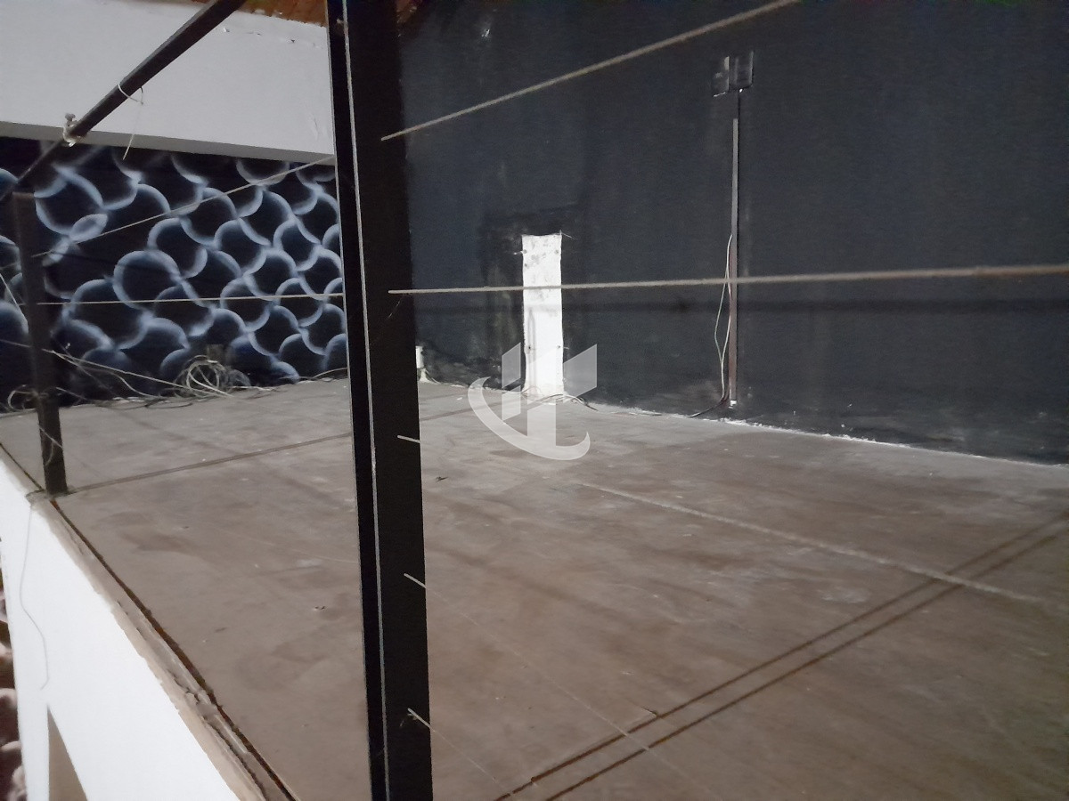 Local Comercial ID.1879 - MALDONADO CENTRO AMPLIO LOCAL DE 300 M2 