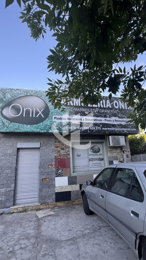 Local Comercial ID.1729 - Local con dos casas.