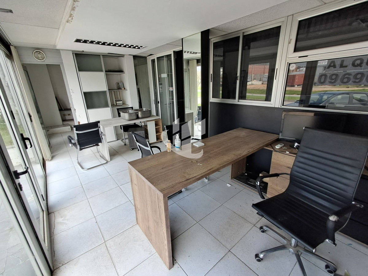 Local Comercial ID.1480 - LOCAL COMERCIAL SOBRE AVENIDA 240 M2 MALDONADO