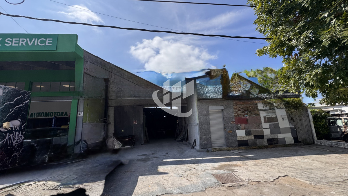 Local Comercial ID.1729 - Local con dos casas.