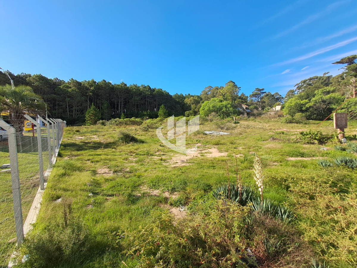 Terreno ID.1788 - PUNTA DEL ESTE LAS GRUTAS SOBRE RUTA IB EN VENTA TERRENO DE 8025 M2
