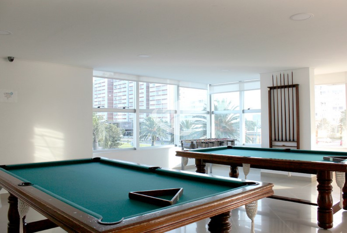 Apartamento ID.2013 - PUNTA DEL ESTE MANSA APTO 3 SUITES BALCON CON PARRILLERO EXCELENTE VISTA Y AMENITIES!