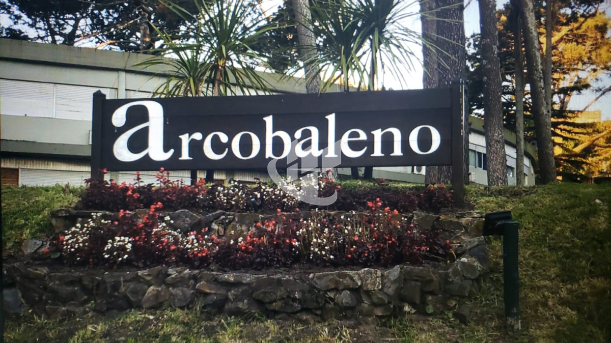 Apartamento ID.1992 - Apartamento en venta, 1 dormitorio, Arcobaleno, Punta del Este