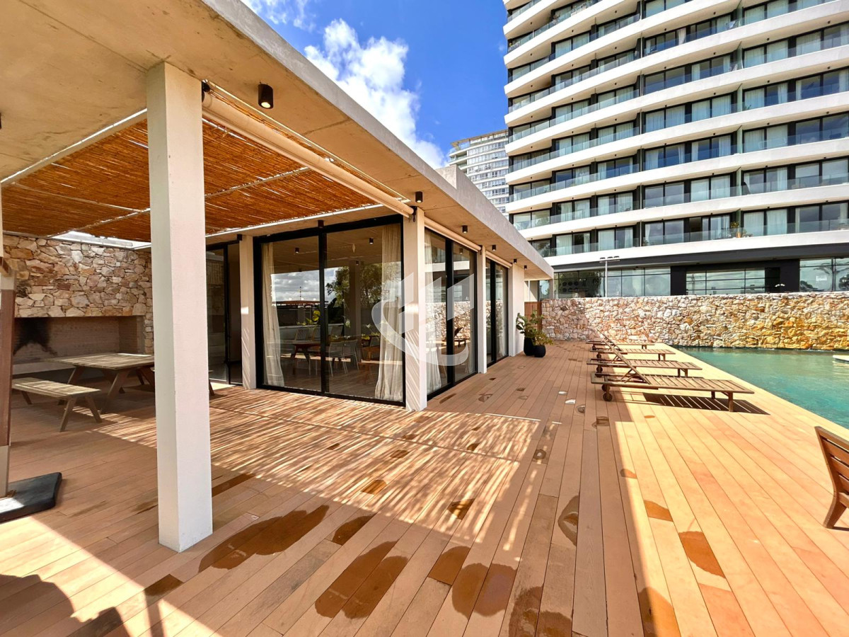 Apartamento ID.2240 - Venta Apartamento 3 Dormitorios con Garaje Doble en Parque Miramar - Orientación Norte