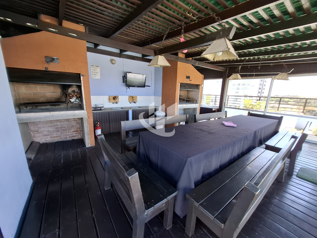 Apartamento ID.1542 - Venta apartamento 2 dormitorios, Roosevelt, Punta del Este