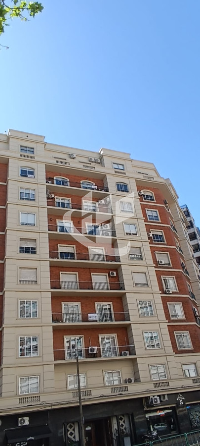 Apartamento ID.2248 - Apartamento en venta de 3 dormitorios, 2 baños y garaje en Tres Cruces