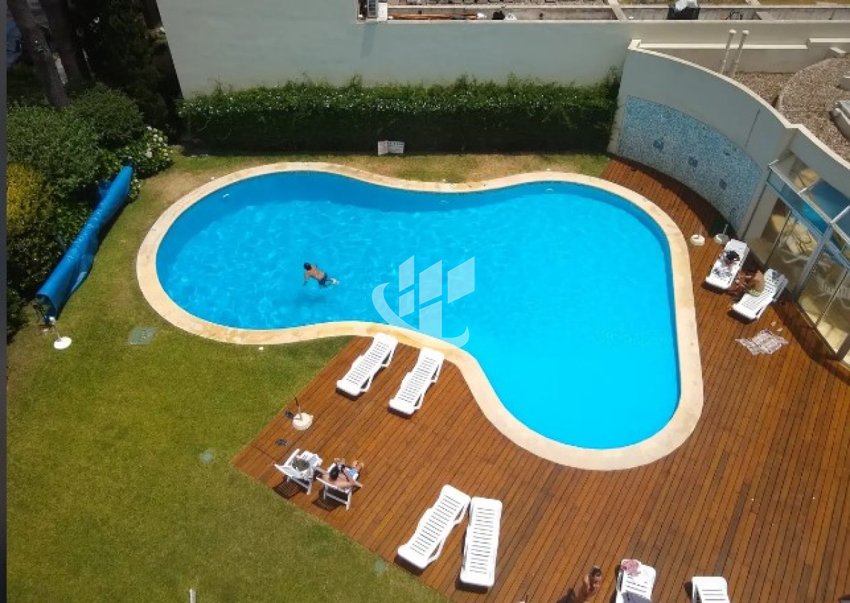 Apartamento ID.1052 - Venta, Penthouse, 3 dormitorios mas dependencia, Roosevelt, Punta del Este