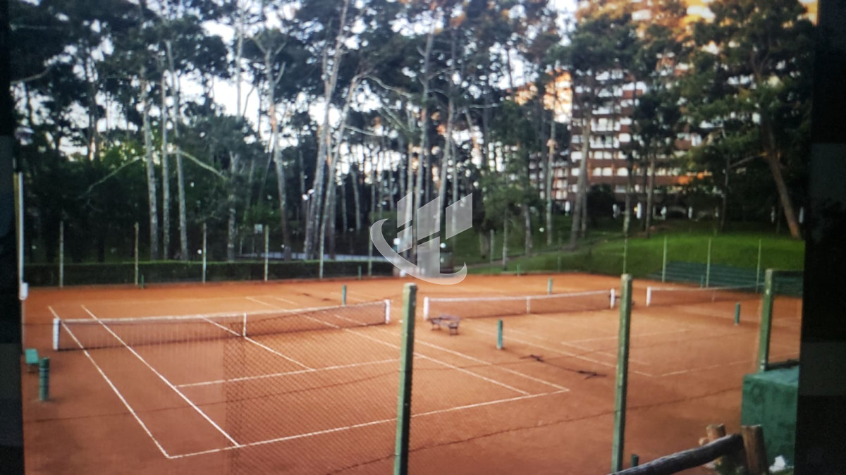 Apartamento ID.1992 - Apartamento en venta, 1 dormitorio, Arcobaleno, Punta del Este