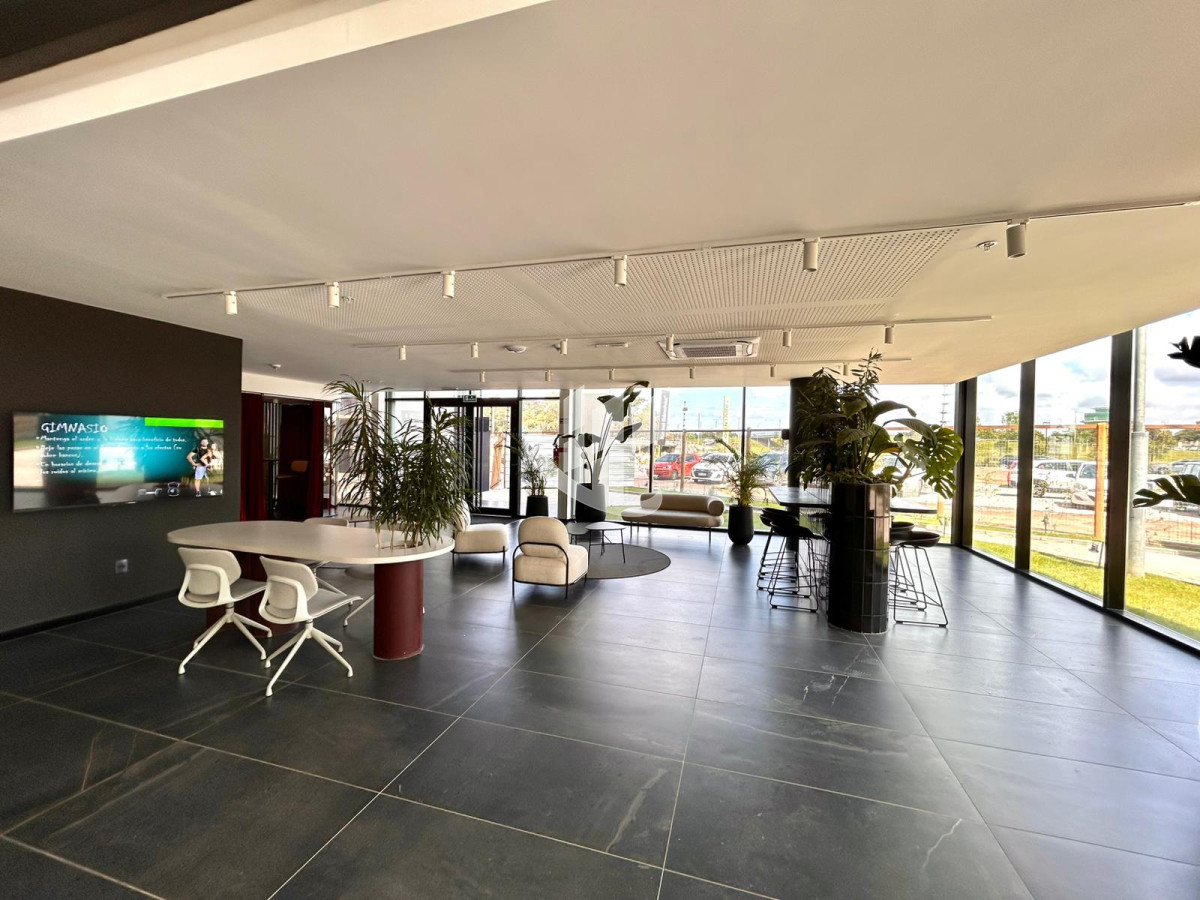 Apartamento ID.2240 - Venta Apartamento 3 Dormitorios con Garaje Doble en Parque Miramar - Orientación Norte