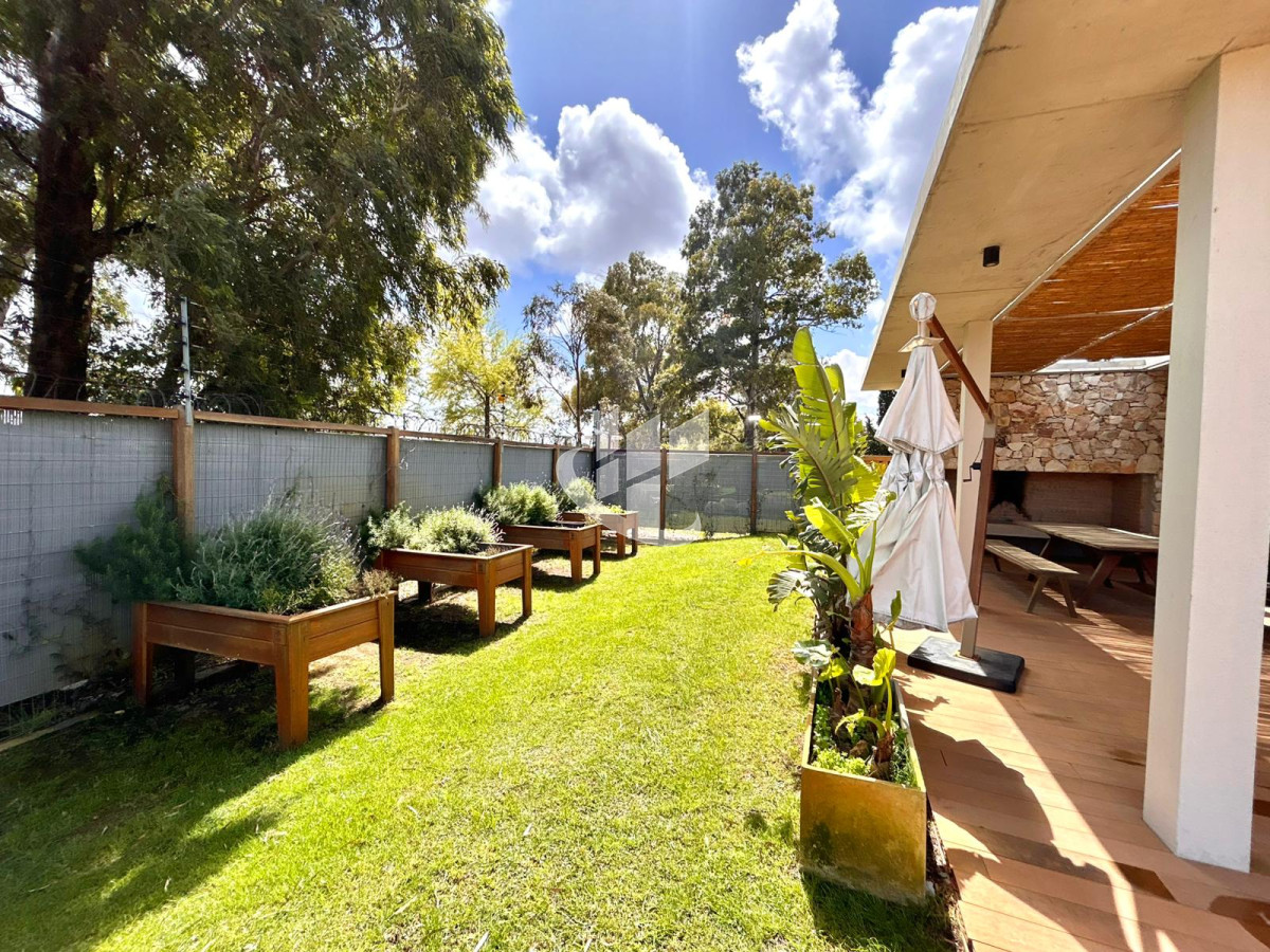 Apartamento ID.2240 - Venta Apartamento 3 Dormitorios con Garaje Doble en Parque Miramar - Orientación Norte