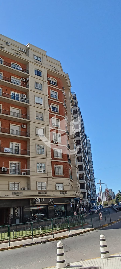 Apartamento ID.2248 - Apartamento en venta de 3 dormitorios, 2 baños y garaje en Tres Cruces