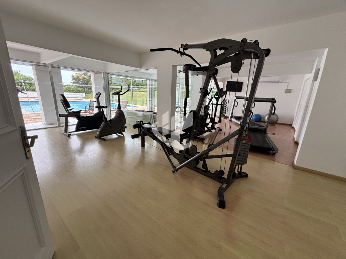 Apartamento ID.2280 - PUNTA DEL ESTE - PLAYA BRAVA - APARTAMENTO 4 DORMITORIOS - VENTA 