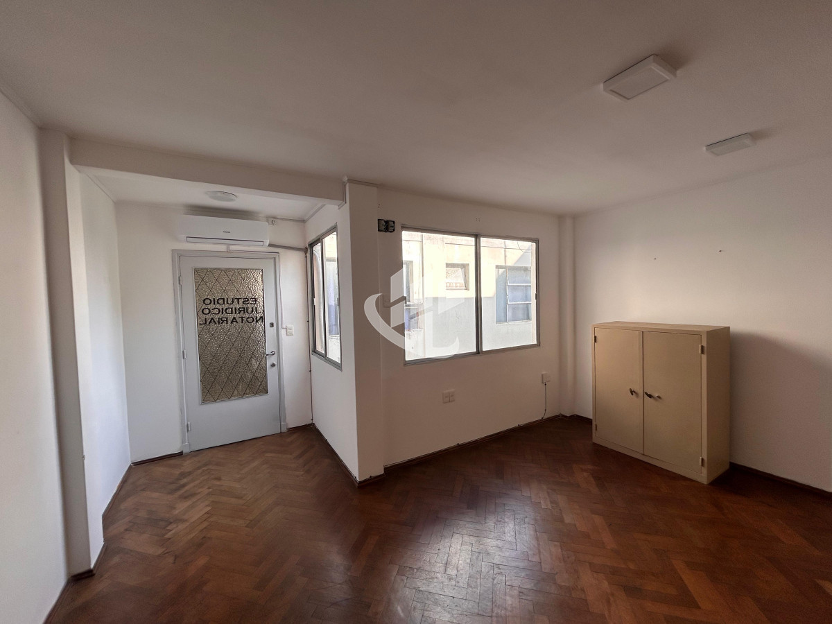 Oficina ID.2016 - Oficina 35m2 Ciudad Vieja