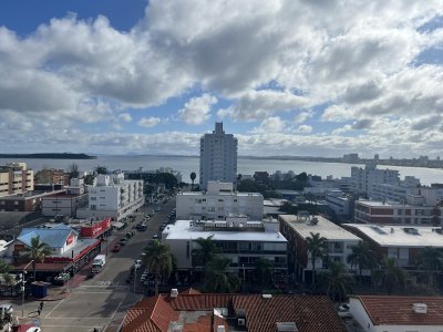 APARTAMENTO EN EDIFICIO CLASICO DE LA PENÍNSULA