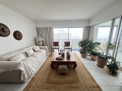 APARTAMEMTO EN LA BRAVA CON VISTA AL MAR DE TODOS LOS AMBIENTES
