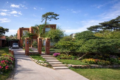 CASA EN MANSA IDEAL PARA VIVIR TODO EL AÑO