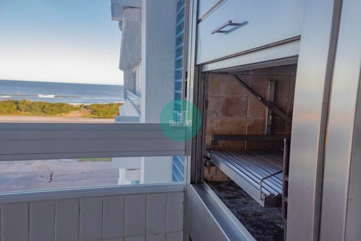 Apartamento ID.335 - Alquiler temporada Apto Brava Punta 4D Parrillero Piscina 