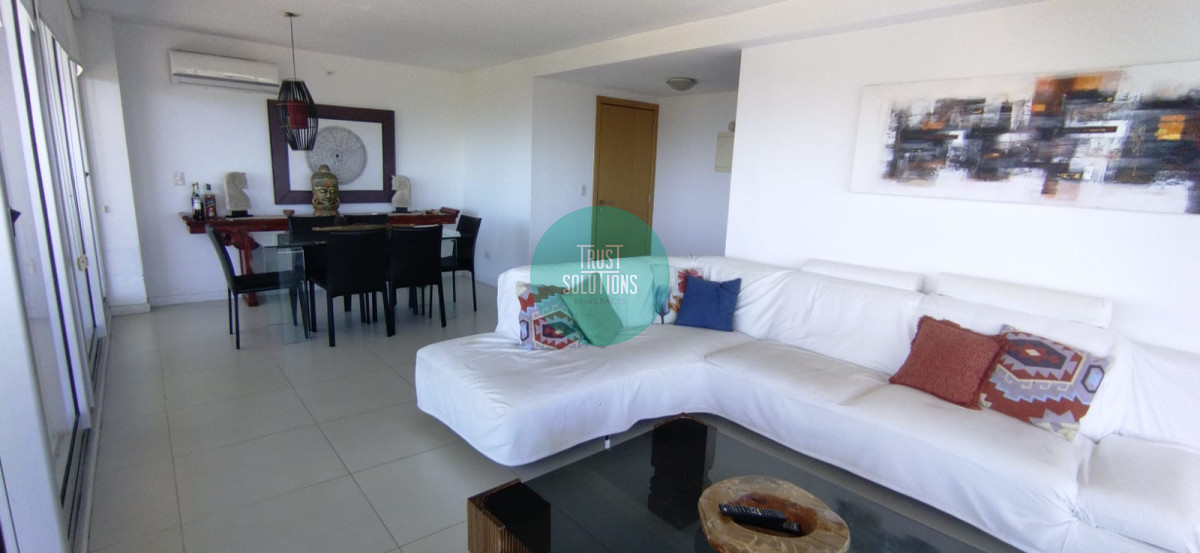 Apartamento ID.682 - Venta espectacular Penthouse Punta Roosevelt 2D con Amenities 