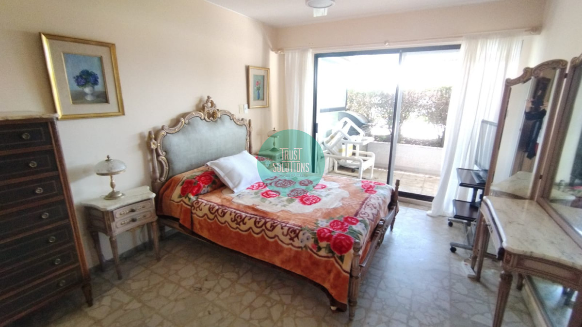 Apartamento ID.1415 - Venta Apto Puerto Punta 3D y dep de serv frente al mar