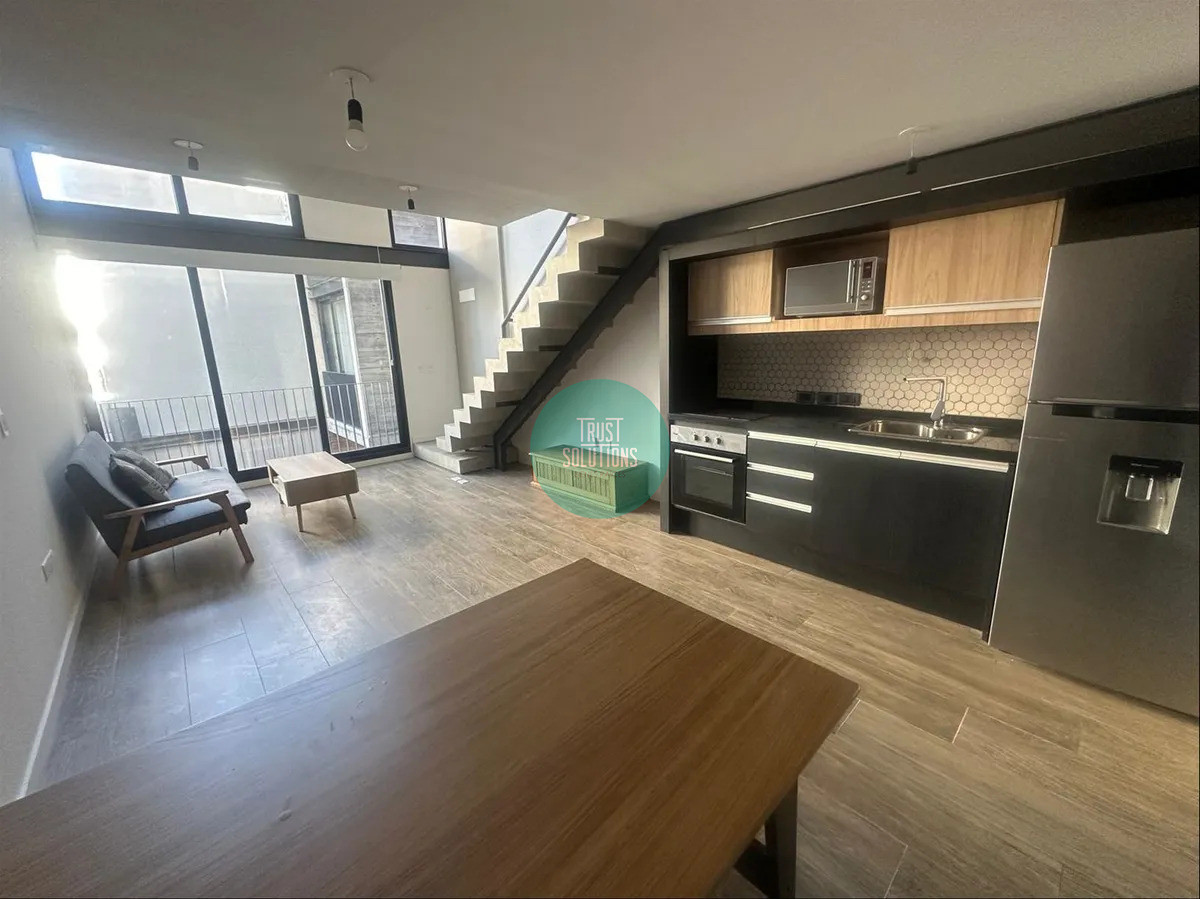 Apartamento ID.1755 - Punta Carretas Venta Con Renta Apartamento 1 Dormitorio Duplex, Opción Garaje