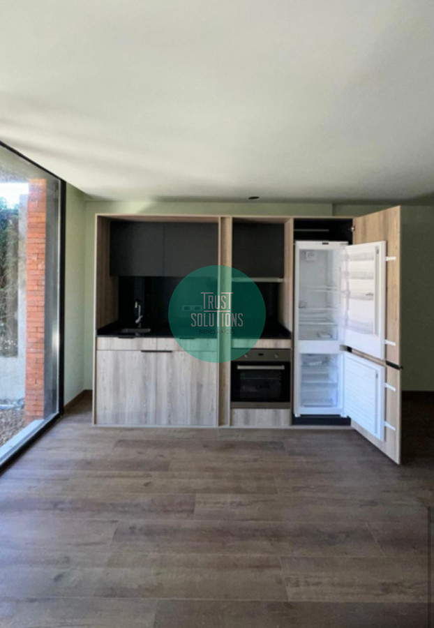 Apartamento ID.1176 - Alquiler Monoambiente Punta Carretas opcion Gge. con horno, anafe y heladera Terraza