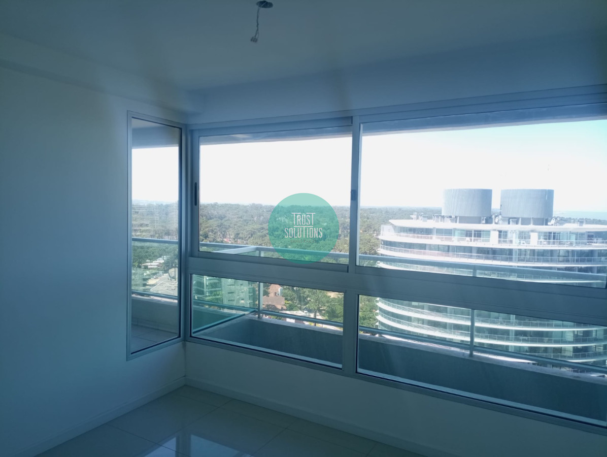 Apartamento ID.512 - Venta Apartamento Brava Punta Piso alto a estrenar 1D con Amenities 