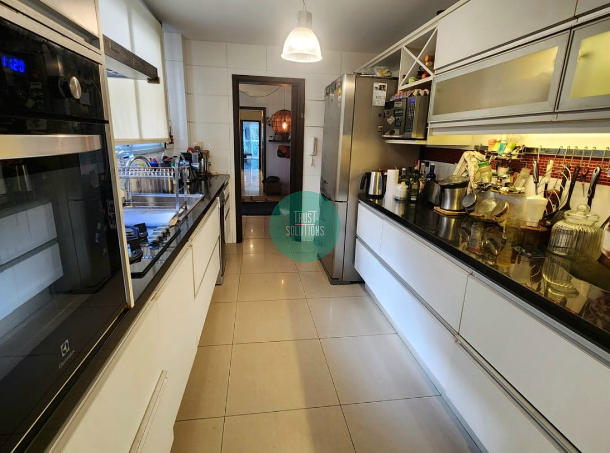 Apartamento ID.1432 - VENTA DE HERMOSO DEPARTAMENTO CON JARDÍN EN EL CORAZÓN DE POCITOS