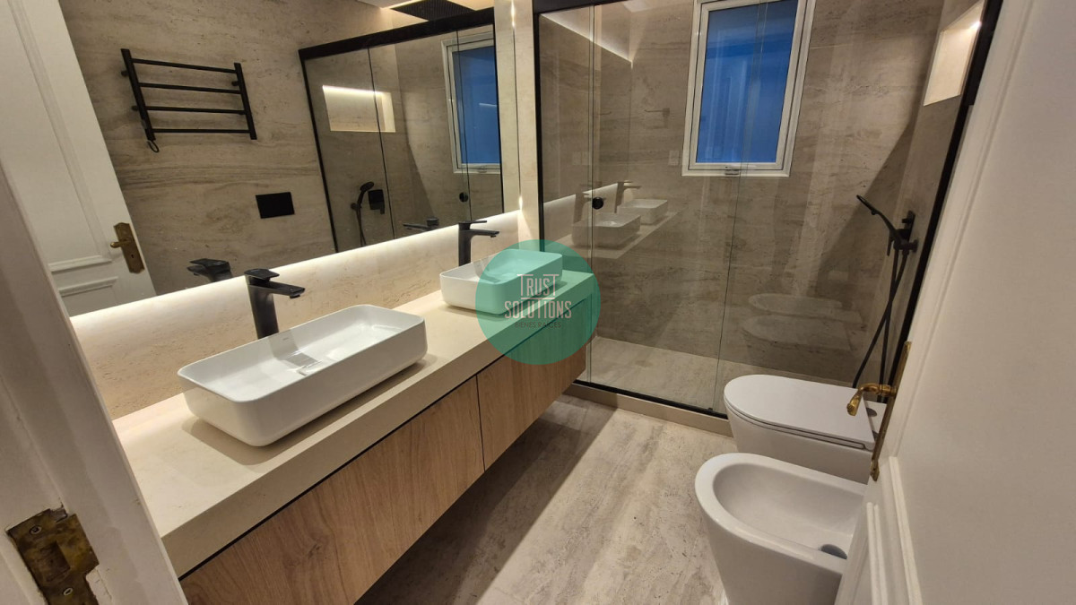 Apartamento ID.1611 - ESTUPENDO APARTAMENTO EN ALQUILER SOBRE PLAZA GOMESORO