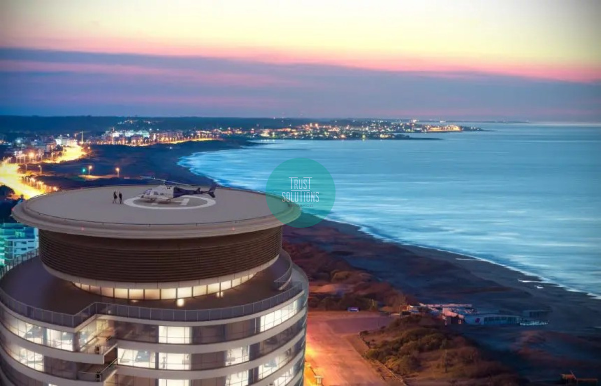 Apartamento ID.670 - Venta Apartamento Punta Piso Espectacular Torre Trump 3 suites, Dep.Serv. 