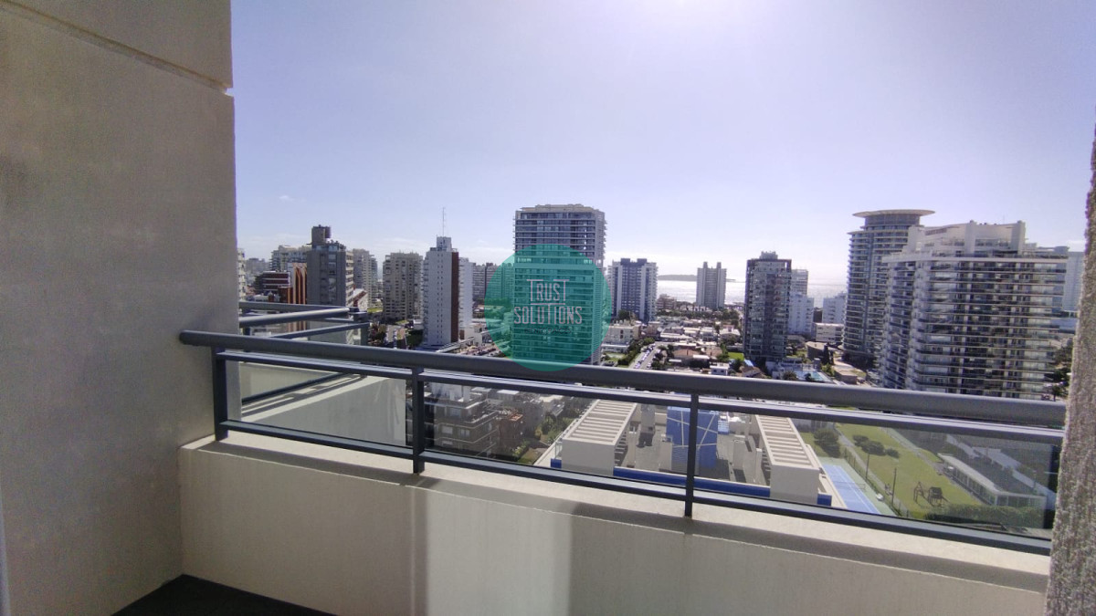 Apartamento ID.1129 - Venta Penthouse 2D a estrenar Brava Punta con Amenities 