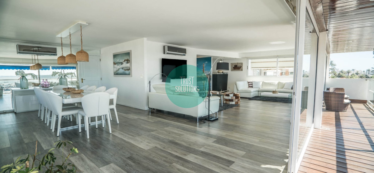 Apartamento ID.475 - Venta y Alquiler Anual Apto 6D Península Punta con espectacular vista al Puerto 