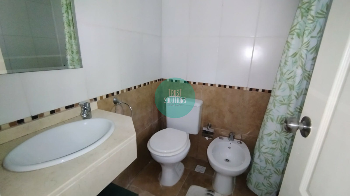Apartamento ID.350 - Venta y Alquiler Anual Apto 2D Brava Punta con Parrillero propio y Amenities 