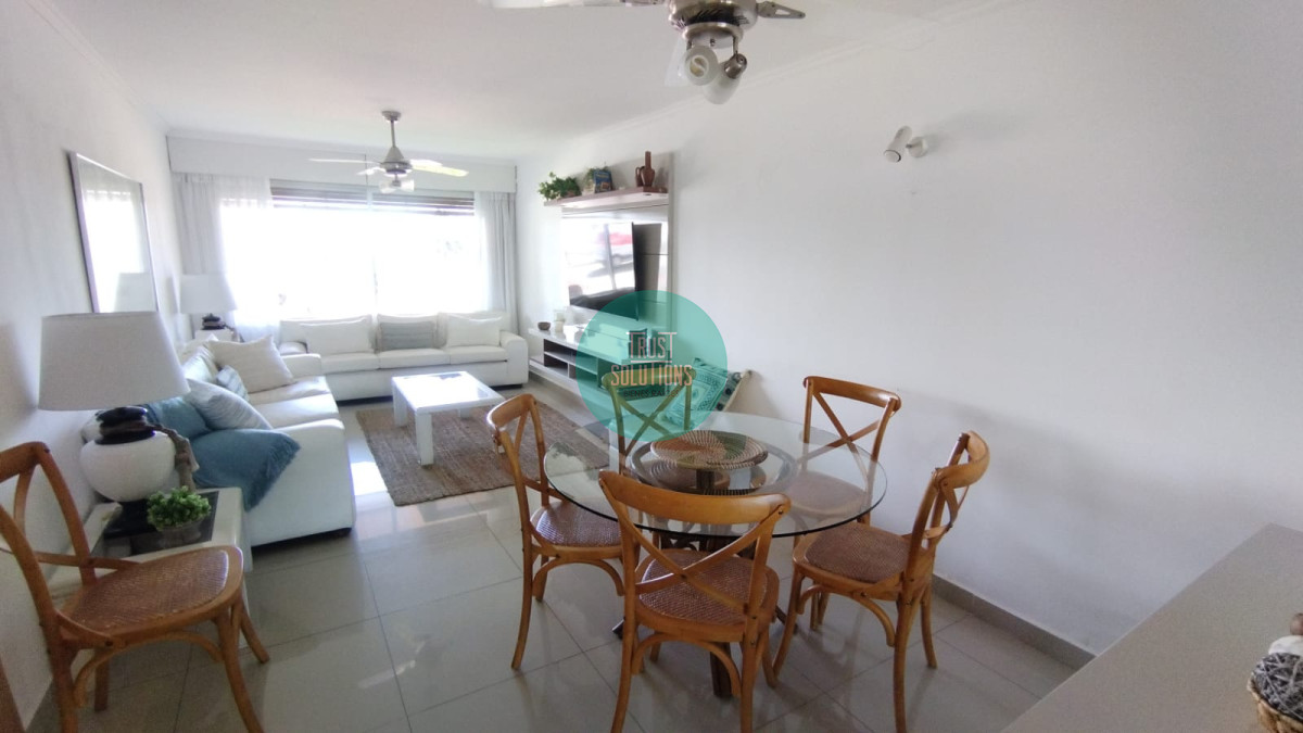 Apartamento ID.1790 - Venta Apto 3D Península Punta frente a playa Mansa 