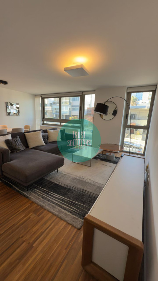 Apartamento ID.1682 - Alquiler hermoso apartamento 2 dormitorios en Punta Carretas con garage