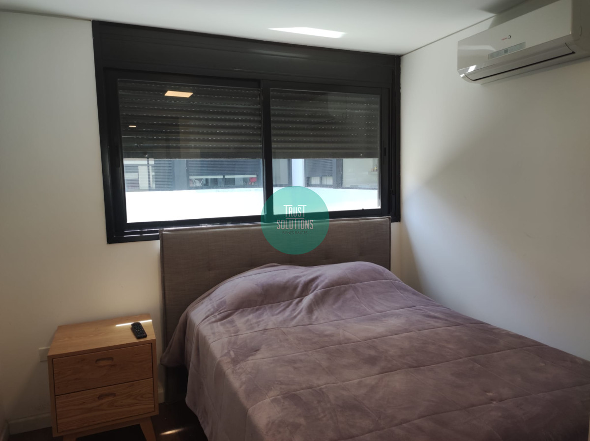 Apartamento ID.837 - ALQUILER Ap. Barrio Sur 4 DORMITORIOS A PASOS DE LA RAMBLA EDIF. ALMA SUR
