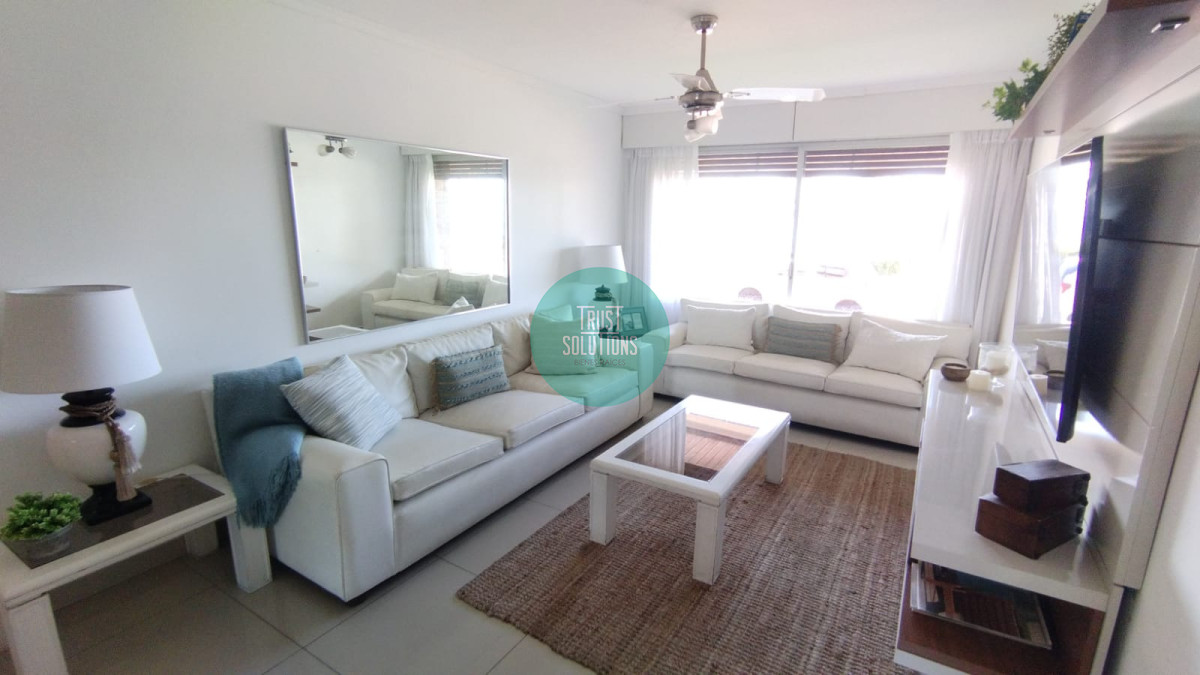 Apartamento ID.1790 - Venta Apto 3D Península Punta frente a playa Mansa 