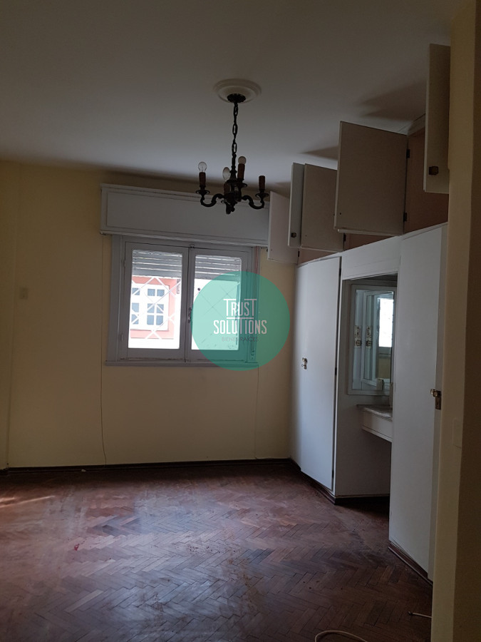 Apartamento ID.372 - Venta Apartamento Tres Cruces 2 Dormitorios lavadero y Patio  