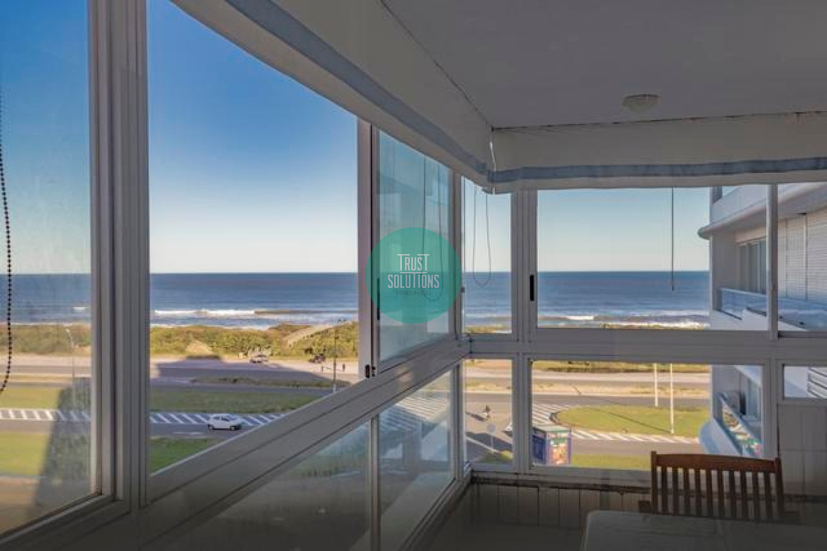 Apartamento ID.335 - Alquiler temporada Apto Brava Punta 4D Parrillero Piscina 