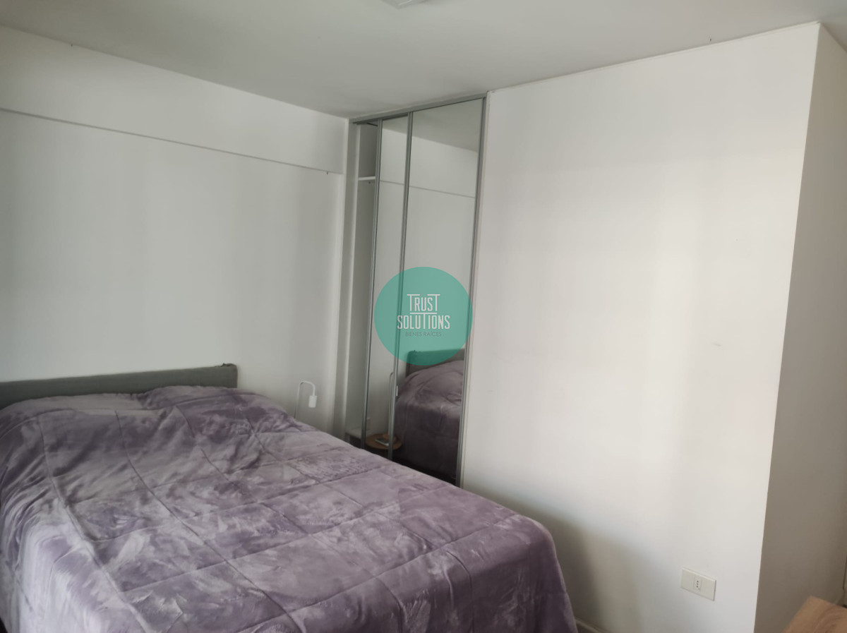 Apartamento ID.837 - ALQUILER Ap. Barrio Sur 4 DORMITORIOS A PASOS DE LA RAMBLA EDIF. ALMA SUR