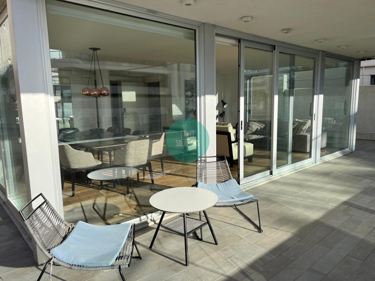 Apartamento ID.620 - Venta y Alquiler Anual Apto 3 Suites y dep serv Puerto Punta nuevo con Piscina propia y Amenities 