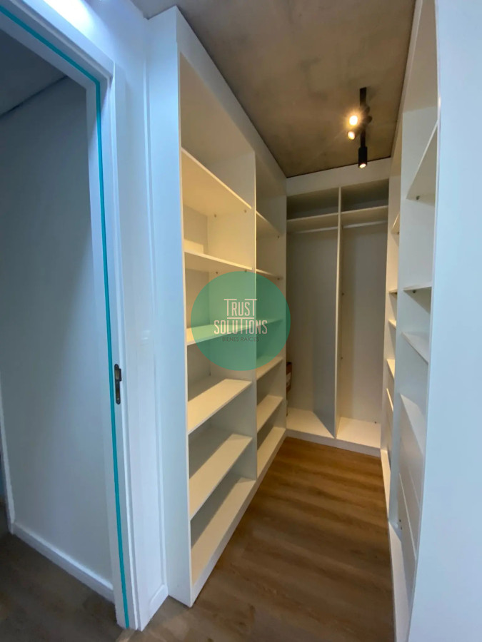 Apartamento ID.942 - Venta Ap.Pocitos 1D Terraza Ed.Bull con alta renta