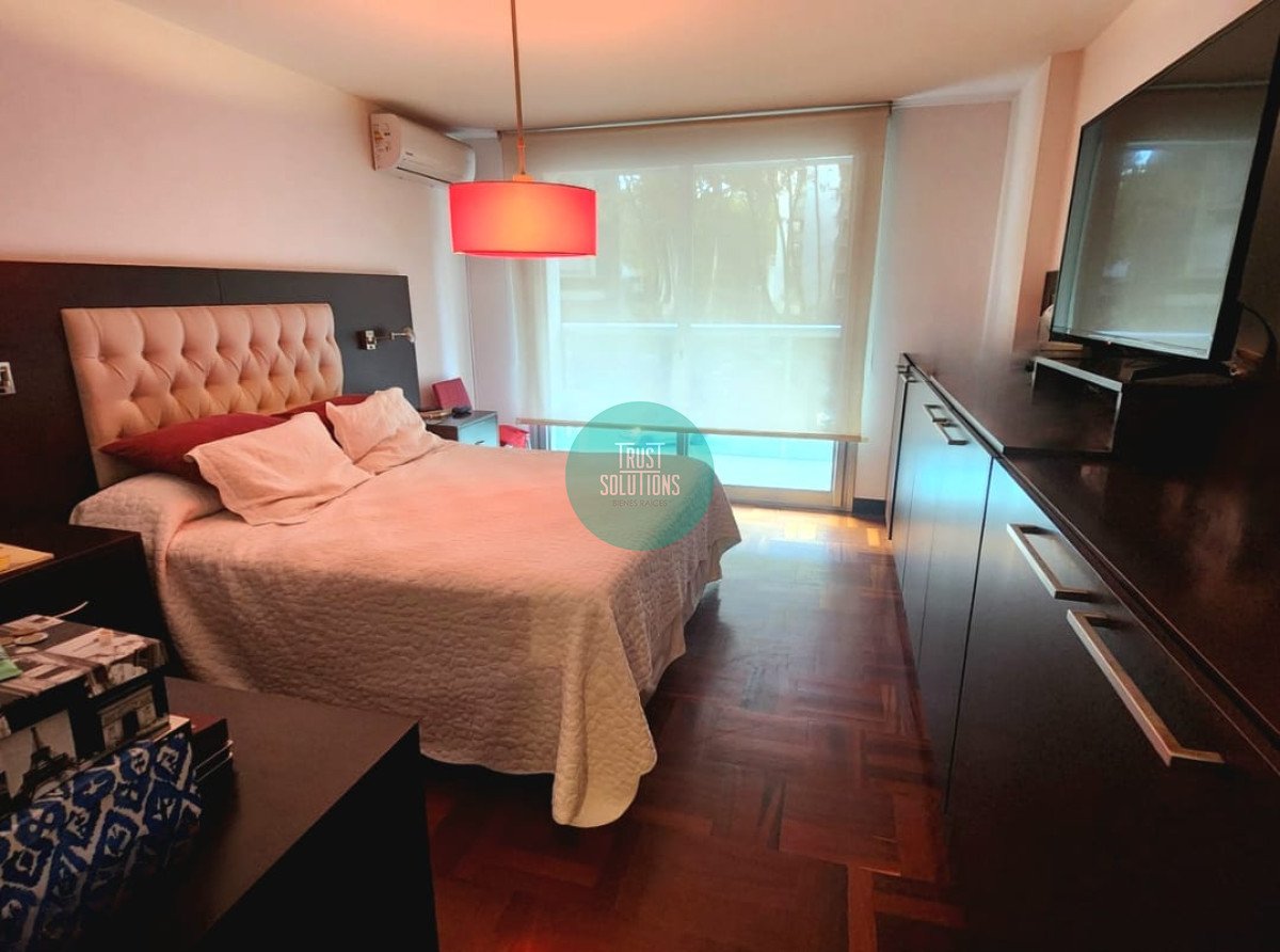 Apartamento ID.1432 - VENTA DE HERMOSO DEPARTAMENTO CON JARDÍN EN EL CORAZÓN DE POCITOS