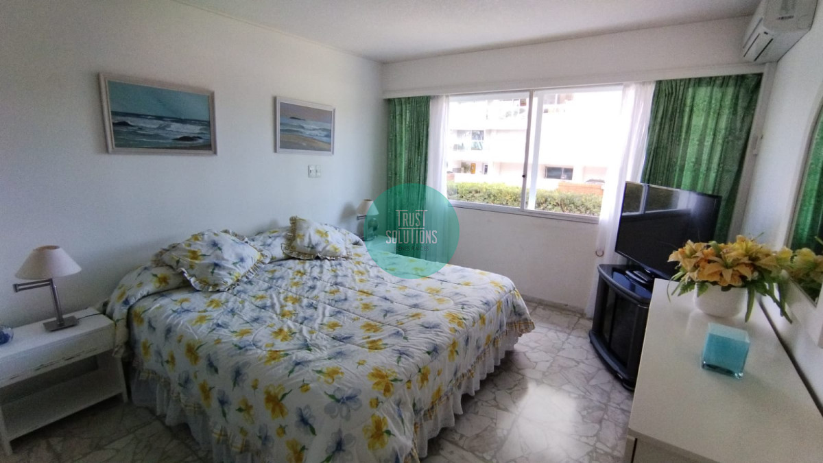 Apartamento ID.65 - Alquiler temporada Apto Punta Mansa frente al mar 3D dep de servicio