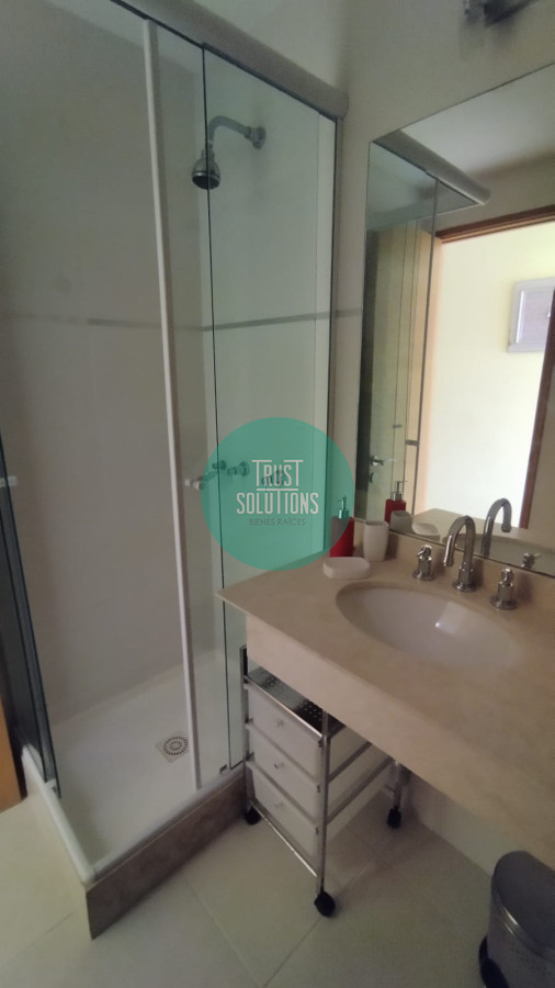 Apartamento ID.1465 - Venta y Alquiler Anual Exclusivo Apto 2D Mansa Punta con Amenities y vista espectacular 
