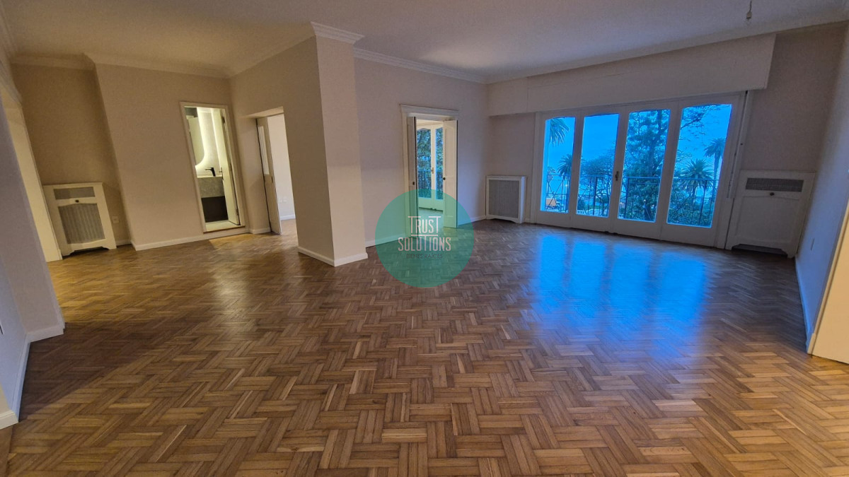Apartamento ID.1611 - ESTUPENDO APARTAMENTO EN ALQUILER SOBRE PLAZA GOMESORO