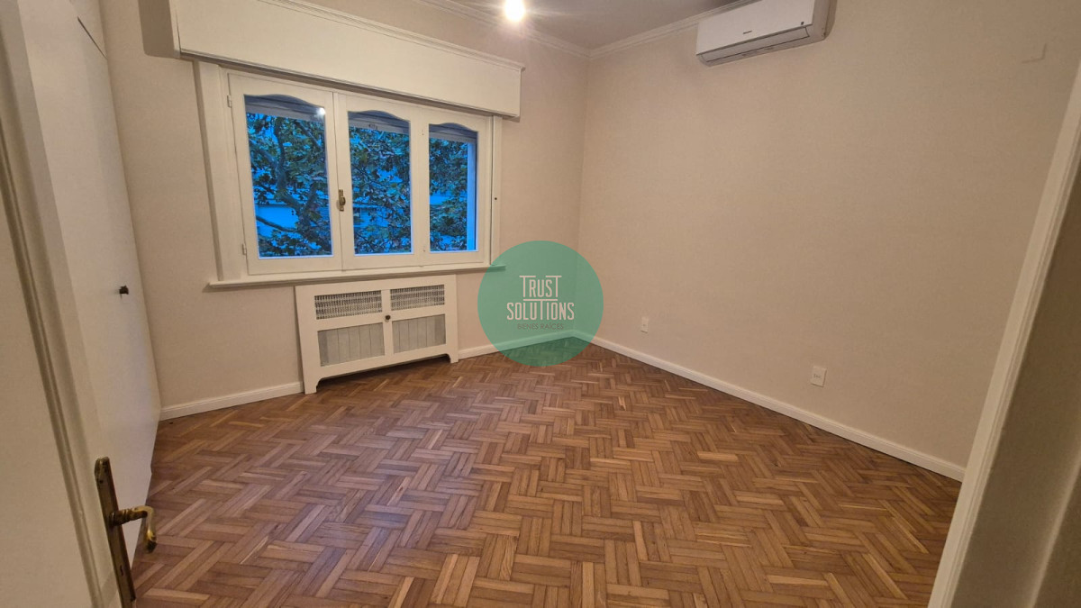 Apartamento ID.1611 - ESTUPENDO APARTAMENTO EN ALQUILER SOBRE PLAZA GOMESORO